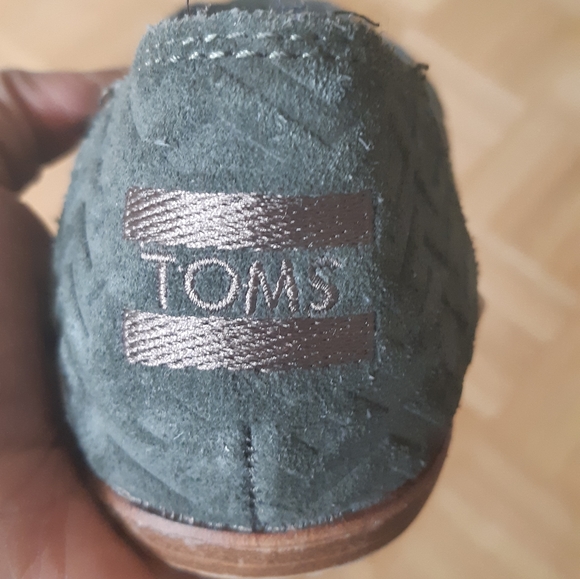 Green Camo Toms - Picture 5 of 5